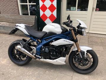 Triumph SPEED TRIPLE 1050 SE ABS (bj 2013) beschikbaar voor biedingen