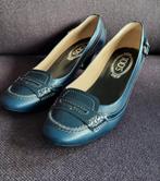 Originele Tods pump, maat 37 - by Anno Toen, Kleding | Dames, Schoenen, Pumps, Blauw, Ophalen of Verzenden, Zo goed als nieuw