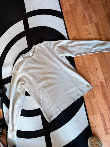 Zara sweater beschikbaar voor biedingen