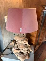 Sprokkel houten lamp met Riviera maison lampenkap, Huis en Inrichting, Lampen | Lampenkappen, Ophalen of Verzenden, Zo goed als nieuw