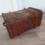 Oude hutkoffer, reiskoffer, in originele staat, Antiek en Kunst, Ophalen