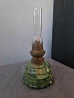 Antieke olielamp uraniumglas, Antiek en Kunst, Antiek | Lampen, Ophalen of Verzenden