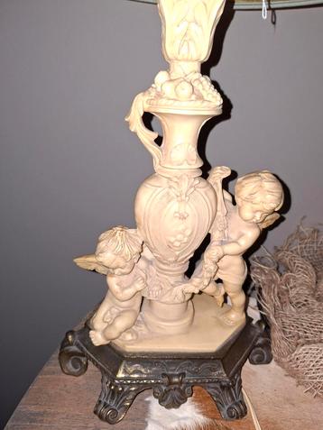 Santini lamp met Engeltjes gesigneerd  beschikbaar voor biedingen