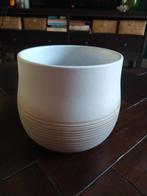 Witte Plantenpot met Ribbels, Ophalen, Rond, Tuin, Zo goed als nieuw