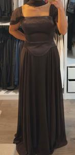 Elegante bruine galajurk - maat 36-38, Kleding | Dames, Jurken, Maat 38/40 (M), Bruin, Nieuw, Ophalen of Verzenden