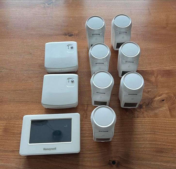 Honeywell Evohome Systeem - Complete Set, Doe-het-zelf en Verbouw, Thermostaten, Gebruikt, Slimme thermostaat, Ophalen of Verzenden