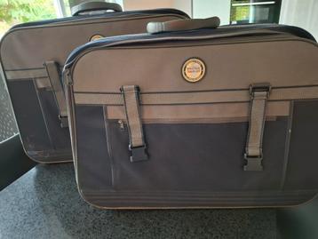 Kofferset world traveller  beschikbaar voor biedingen