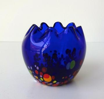 Glazen vaas donkerblauw onderin gekleurde gedeeltes 3137-g beschikbaar voor biedingen