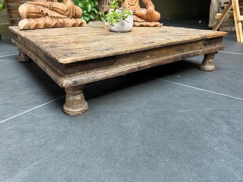 Bajot super laag old wood tafel India Indiase vintage Oud, Antiek en Kunst, Antiek | Meubels | Tafels, Ophalen of Verzenden