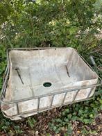 Hooibak, Dieren en Toebehoren