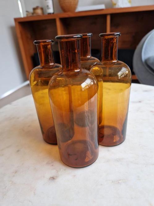 Bruine glazen flesjes uit apotheek, Antiek en Kunst, Antiek | Glas en Kristal, Ophalen of Verzenden