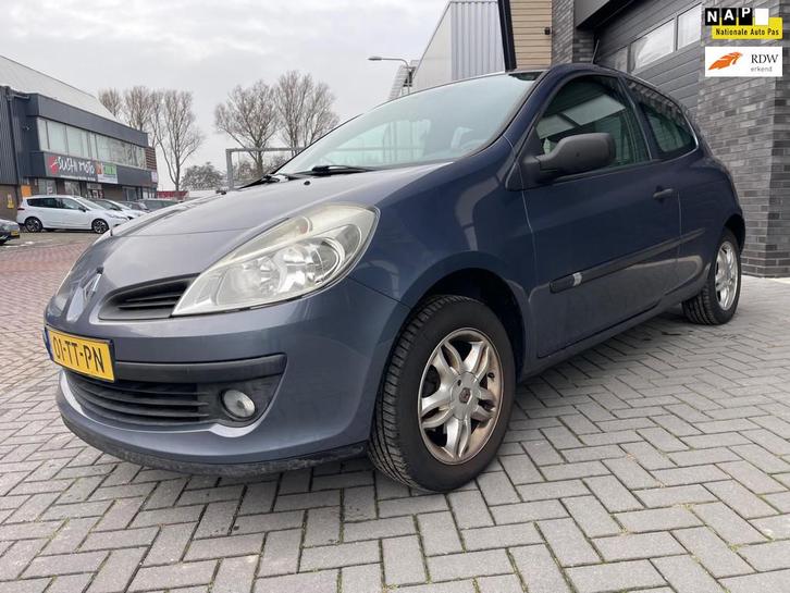 Renault Clio 1.2-16V Extreme/Airco/AUX/Bluetooth/Trekhaak/El, Auto's, Renault, Bedrijf, Te koop, Clio, ABS, Airbags, Airconditioning
