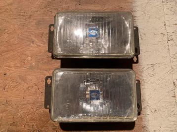 Set van 2 klassieke Hella verstralers of mistlampen beschikbaar voor biedingen