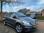 Mercedes-Benz B-Klasse 1.7 B180 5DRS CVT 2010 Grijs automaat, Auto's, Mercedes-Benz, 65 €/maand, 4 cilinders, Leder en Stof, 115 pk