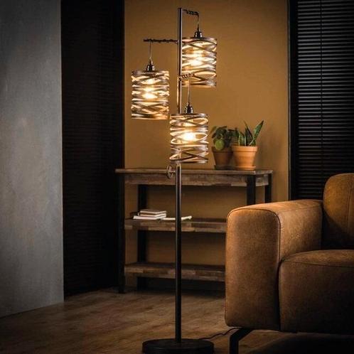 ⚠️LET OP⚠️Industriële Vloerlamp Giona Metaal/Bruin -50%, Huis en Inrichting, Lampen | Vloerlampen, Nieuw, 150 tot 200 cm, Hout