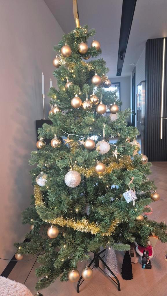 Mooie kunstboom met geïntegreerde belichting, Huis en Inrichting, Woonaccessoires | Kunstplanten en Kunstbloemen, Zo goed als nieuw