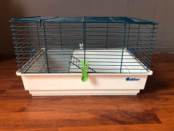 Hamsterkooi beschikbaar voor biedingen