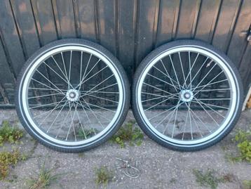 Fiets aanhanger wielen  beschikbaar voor biedingen