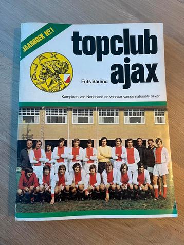 2 boeken topclub Ajax jaarboek 1 en 2 beschikbaar voor biedingen