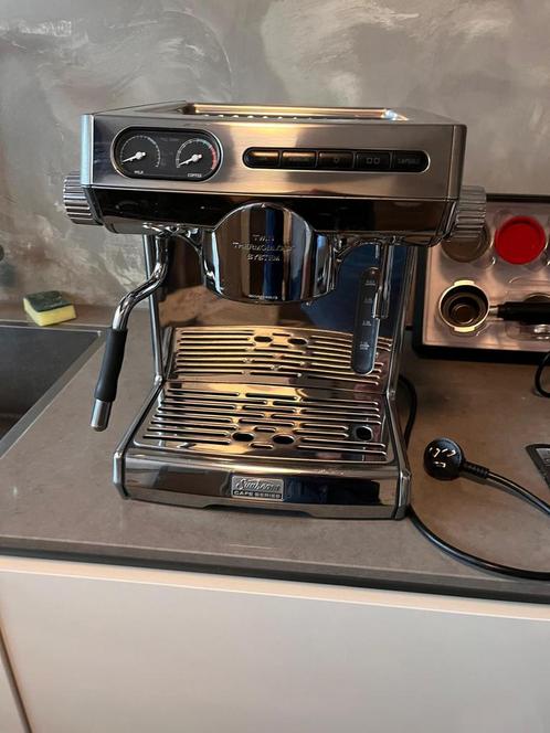 Espresso machine multistation + bonen maler erbij., Witgoed en Apparatuur, Koffiezetapparaten, Zo goed als nieuw, Gemalen koffie