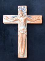 Keramiek plaquette kruisbeeld crucifix corpus Christus, Antiek en Kunst, Antiek | Religie, Ophalen of Verzenden