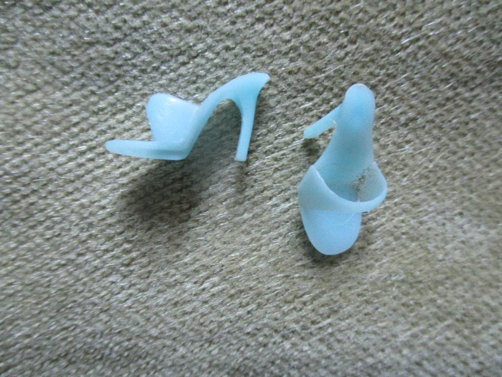 Vintage  barbie licht blauwe Ots mattel japan, Verzenden, Zo goed als nieuw, Accessoires
