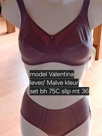 mooi setje  beschikbaar voor biedingen