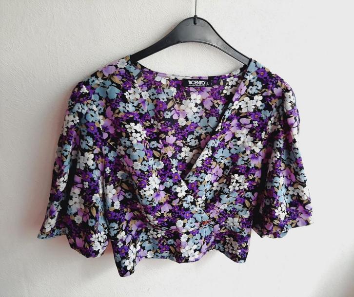 Top / blouse paars en lila met pofmouwtjes M/L, Kleding | Dames, Tops, Zo goed als nieuw, Maat 38/40 (M), Paars, Korte mouw, Ophalen of Verzenden