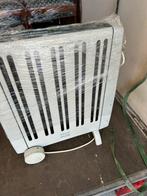 Kleine oliegevulde radiator, Huis en Inrichting, Kachels, Ophalen of Verzenden, Zo goed als nieuw, Elektrisch
