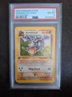 Aerodactyl Fossil holo 1st Edition Psa 8, Hobby en Vrije tijd, Verzamelkaartspellen | Pokémon, Ophalen of Verzenden, Zo goed als nieuw
