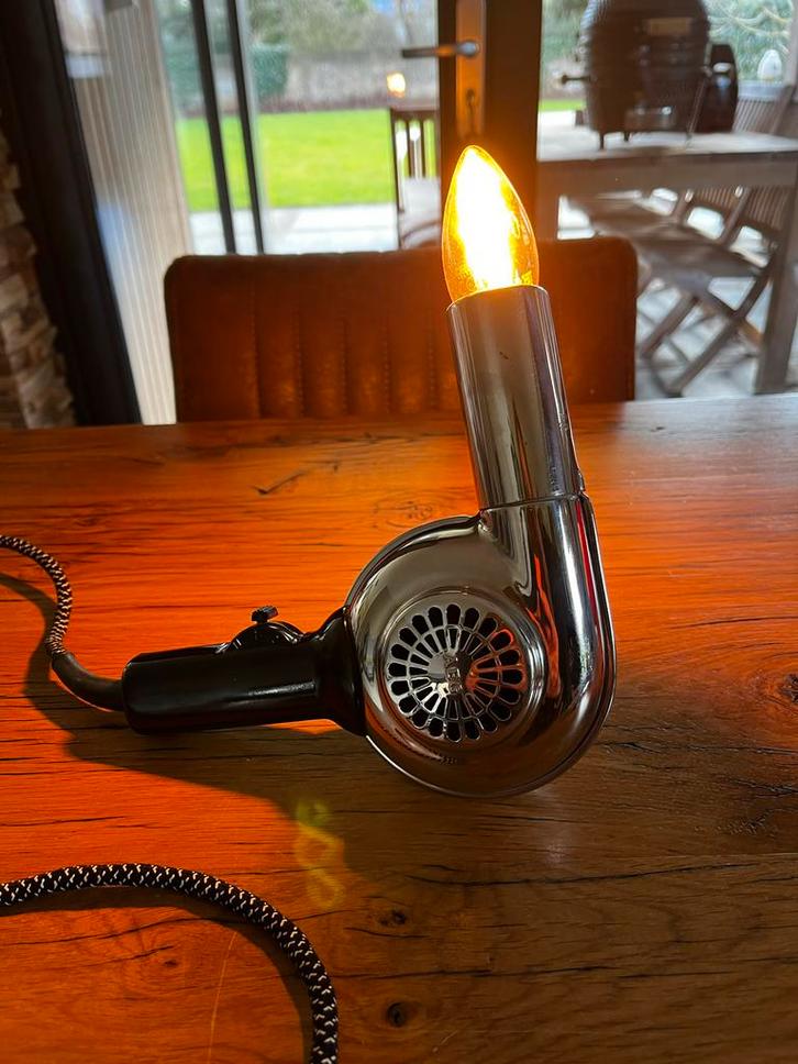 Unieke Retro Lamp van Vintage AEG Föhn, Huis en Inrichting, Lampen | Vloerlampen, Gebruikt, Minder dan 100 cm, Metaal, Ophalen of Verzenden