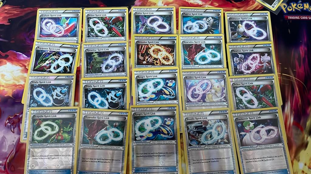 Pokemon spirit link kaarten, Ophalen of Verzenden, Zo goed als nieuw
