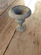 vintage gietijzeren vaasje, Antiek en Kunst, Curiosa en Brocante, Ophalen of Verzenden