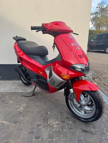 ⭐️Gilera runner 50cc dd nette kappen 12795 km⭐️ beschikbaar voor biedingen