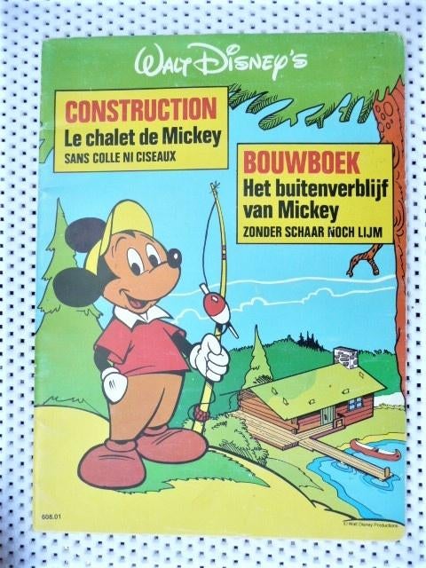 oud walt Disney knutselboek Mickeys buitenverblijf UNIEK, Verzenden, Mickey Mouse, Zo goed als nieuw, Overige typen