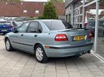 Volvo S40 1.8 Europa /Cruise/Clima/Stoelverw/Trekhaak/Onderh, Stof, Gebruikt, 4 cilinders, Met garantie (alle)
