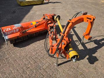 Balenklem kraan kunstmest strooier maaier  beschikbaar voor biedingen