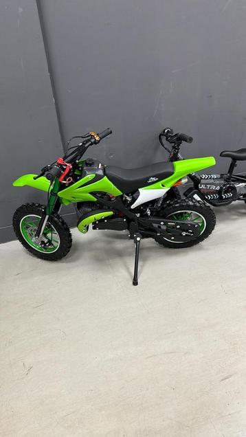 Nieuwe crossmotor / pitbike Kawasaki groen 50cc 2T BENZINE beschikbaar voor biedingen