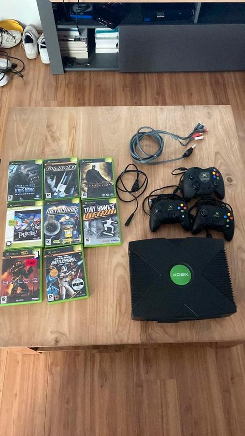 OG xbox / 8 games / 3 controllers / component kabel, Spelcomputers en Games, Spelcomputers | Xbox Original, Zo goed als nieuw