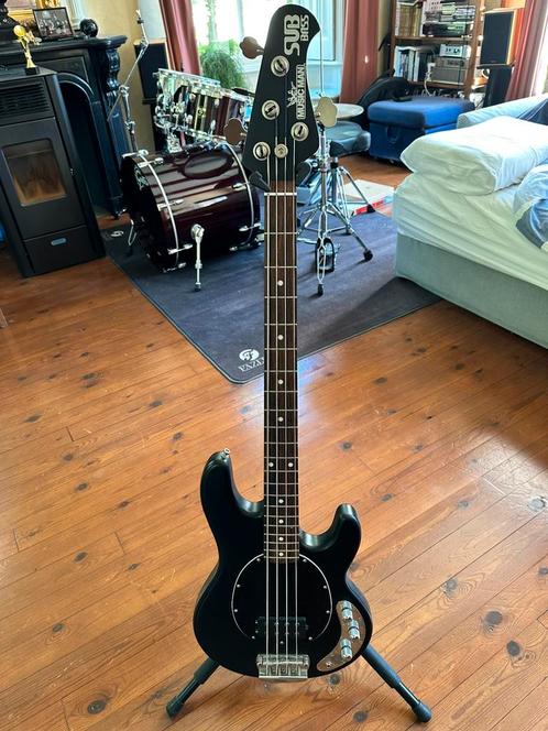 Ernie Ball Musicman Sub bass uit ca 2004, Muziek en Instrumenten, Snaarinstrumenten | Gitaren | Bas, Gebruikt, Elektrisch, Ophalen of Verzenden