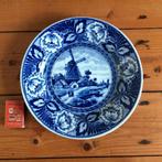 Twee Delfts blauw wandborden & vaas Ram Arnhem Petrus regout, Antiek en Kunst, Ophalen of Verzenden