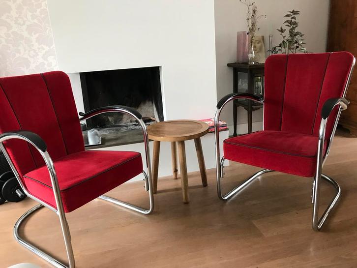 Set van 2 Gispen 412 stoelen, rood., Huis en Inrichting, Fauteuils, Zo goed als nieuw, Metaal, 50 tot 75 cm, Minder dan 75 cm
