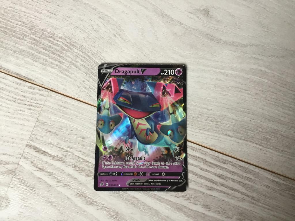 Pokémon Kaarten - Dragapult V, Polteageist V, Rapidash V, Ophalen of Verzenden, Zo goed als nieuw, Losse kaart
