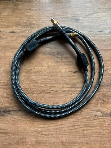 Professionele COAX kabel 2m 24K goud beschikbaar voor biedingen