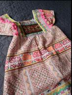 Leuk jurkje met pompons - Ibiza Style 104-110, Kinderen en Baby's, Ophalen of Verzenden, Zo goed als nieuw, Meisje