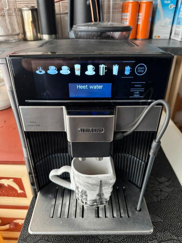 Siemens EQ.6 Series 500 koffie Machine, Witgoed en Apparatuur, Koffiezetapparaten, Gebruikt, Koffiebonen, Espresso apparaat, 2 tot 4 kopjes