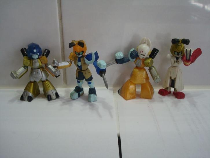 MEDABOTS 4X, Verzamelen, Poppetjes en Figuurtjes, Ophalen of Verzenden