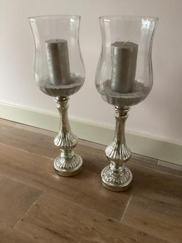 2 glazen kandelaars met craquele effect beschikbaar voor biedingen