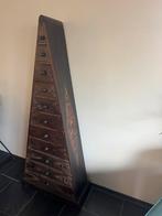 Prachtige Pyramide kast met veel laden., Ophalen