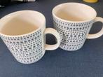 Iittala mokken/ 2 stuks met grijze bolletjes /als nieuw, Huis en Inrichting, Keuken | Servies, Ophalen of Verzenden